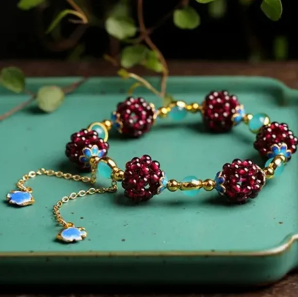 NWT Dainty Raspberry Garnet Polished Beads Braid Stretch Bracelet Weave Beads - Picture 2 of 4